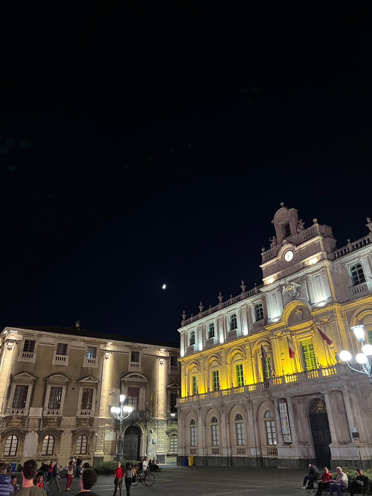 Piazza Università